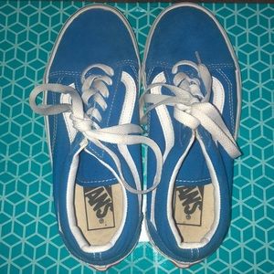 Blue vans 💙